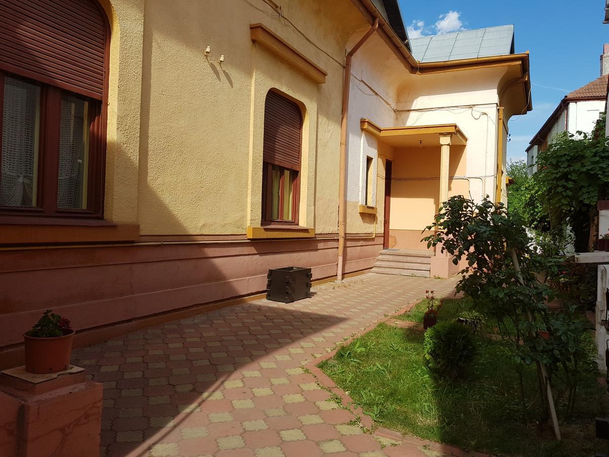 Casa Boiereasca Vandrehjem Craiova Eksteriør billede