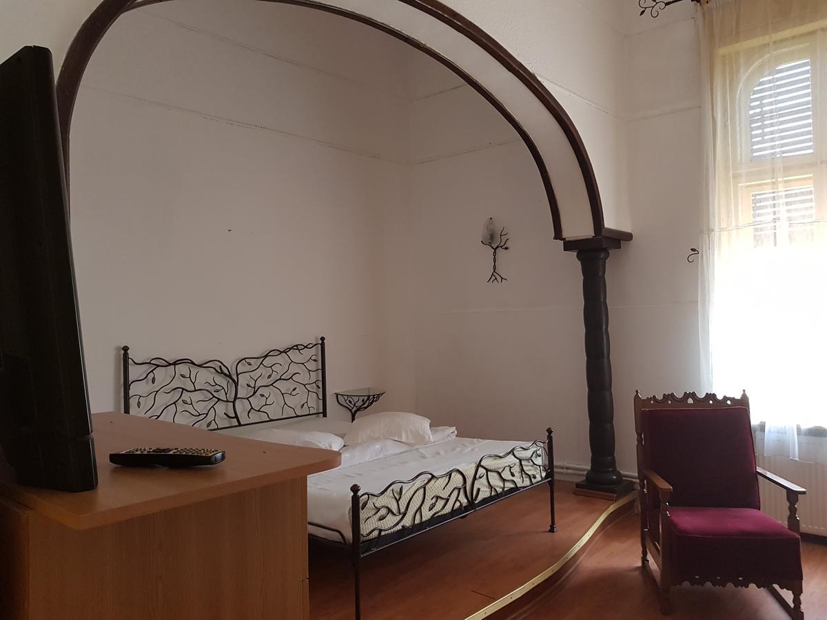 Casa Boiereasca Vandrehjem Craiova Eksteriør billede